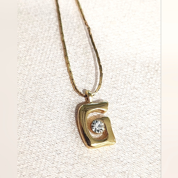 Givenchy Jewelry - Auth GIVENCHY Gold Hardware G Rhinestones Necklace